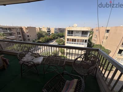 شقه في الحي المتميز (جامعه Must,October,Nile) عفش فندقي