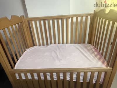 سرير اطفال