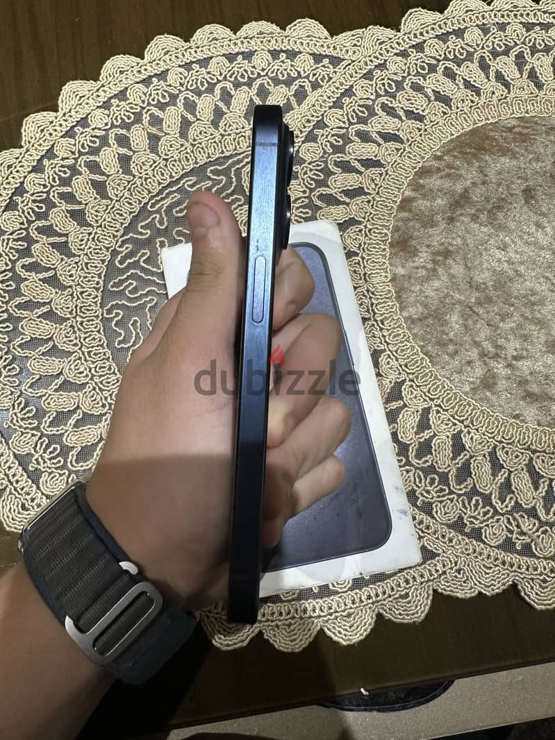 Apple - iPhone 15 Pro 3