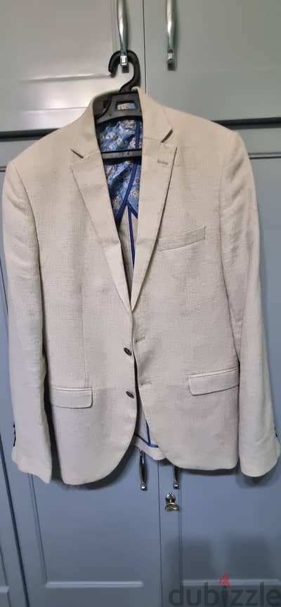 beige Blazer بليزر مستعمل بيج مستورد