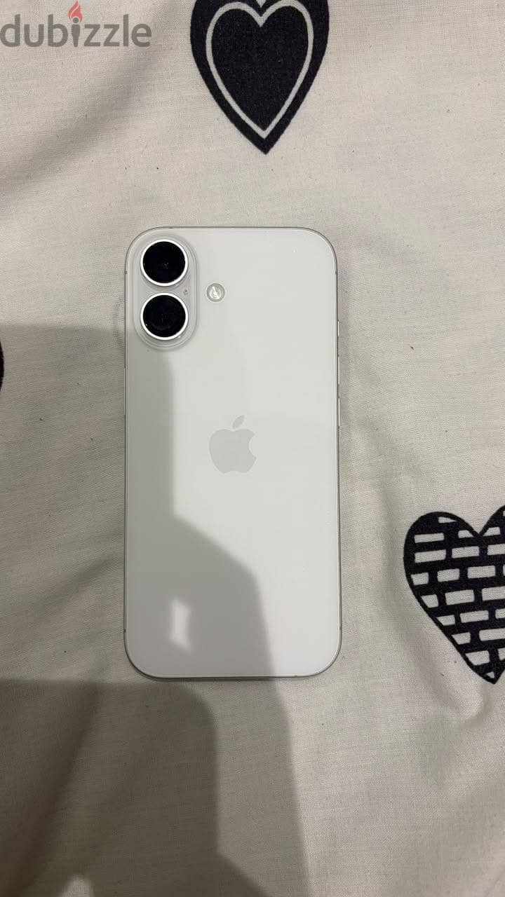 Apple - iPhone 17 7