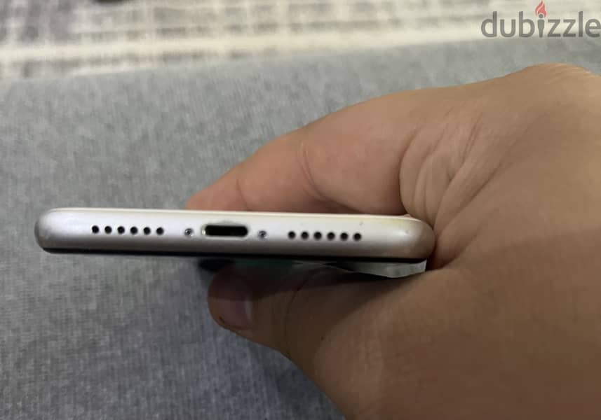 Apple - iPhone 11 4