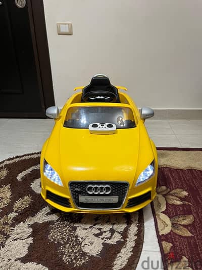 سياره أطفال بحاله جيده جدا