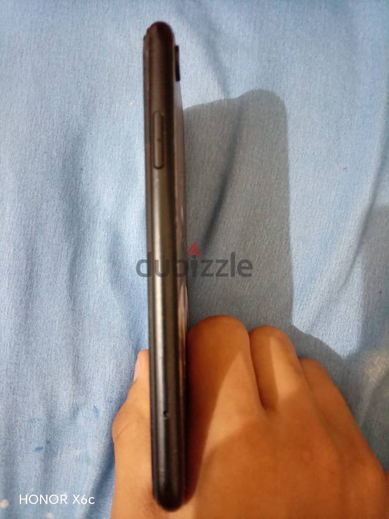 iPhone XR 9