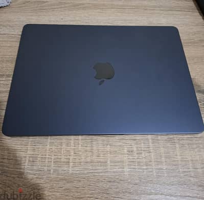 Macbook air m5 16g ram 512 storage 13 inch Macbook air m5 16g ram 512 storage 13 inch