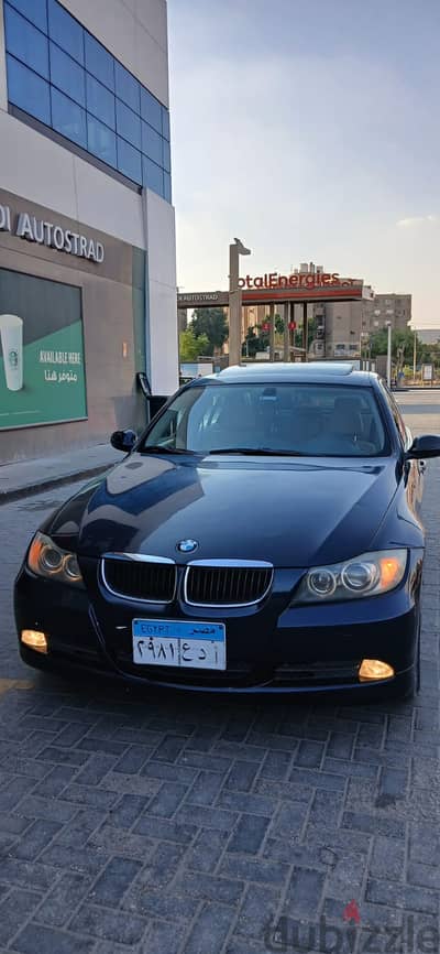 بي ام دبليو 320i 2009 E90