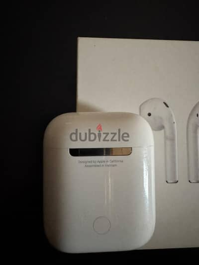 Apple AirPods 2 Original (MV7N2ZE/A) بالكابل الأصلي والعلبة الأصلية.