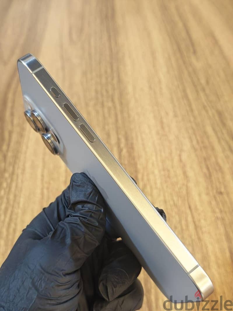 iPhone 15 Pro Max 2