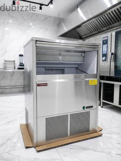 Ice Maker ماركة torino الايطالى ايس ميكر سعات 60 - 90 كيلو فى اليوم