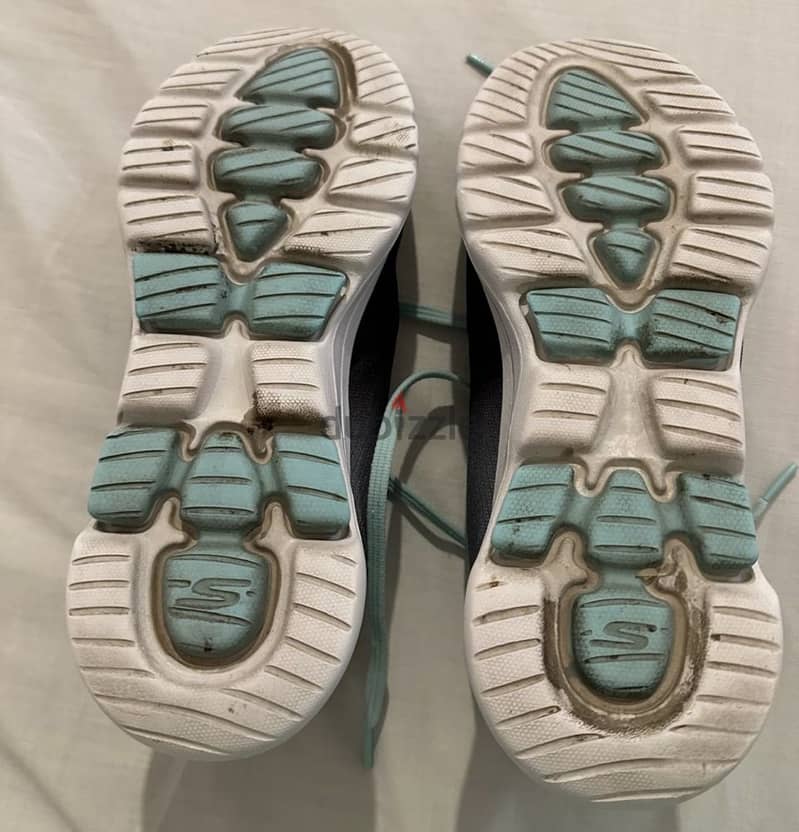 Skechers shoes 1