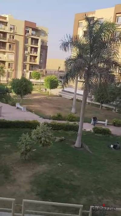 لسرعة البيع بدار مصر القرنفل شقة 140م دور أول فيو وايد جاردن وناصية