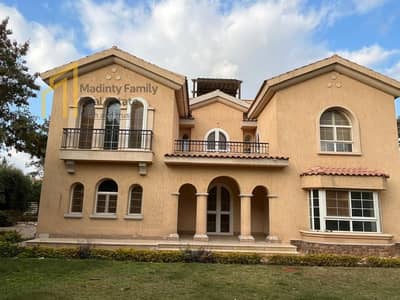 فيلا  مستقله للايجار في مدينتي نموذج D فيو جاردن بسعر مميز