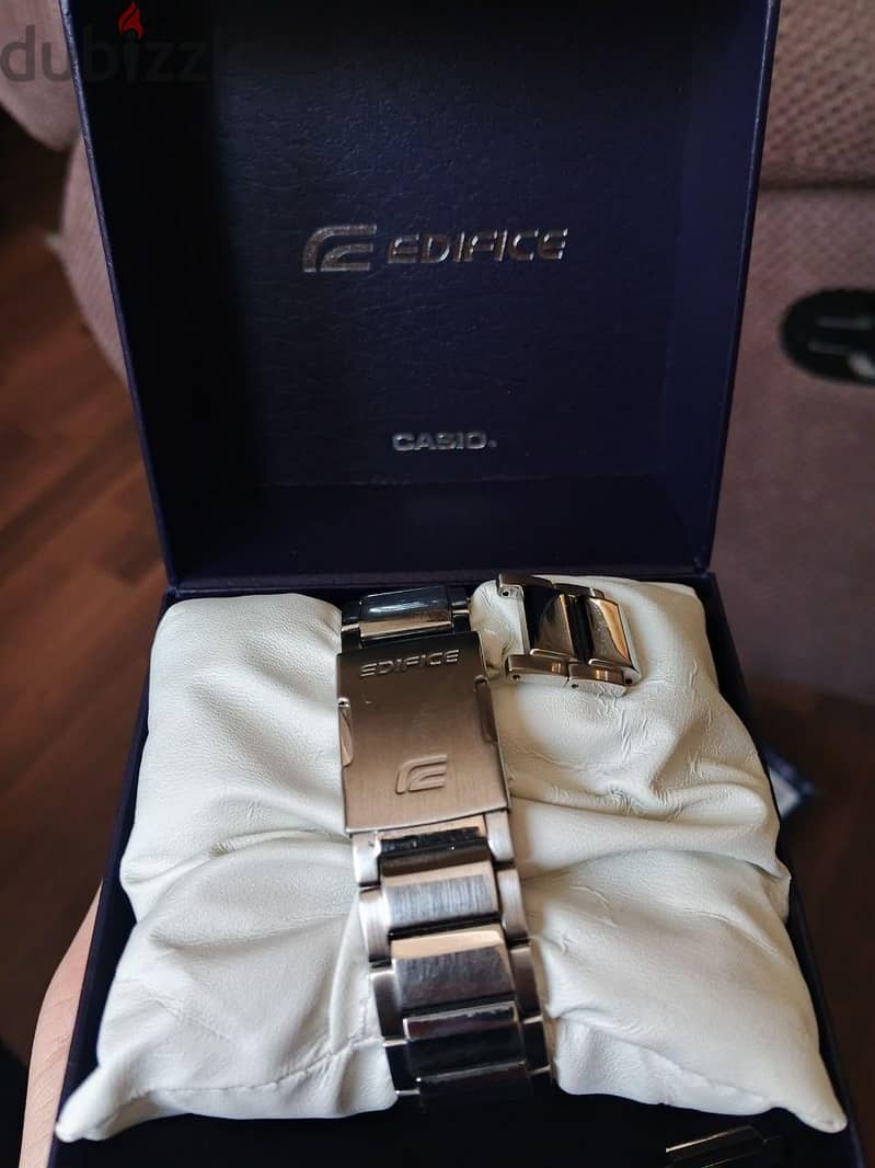 Casio Edifice EQB-501 5