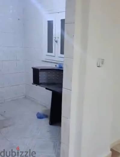 ابو يوسف امام مدرسة الأورمان طريق الاسكندرية مطروح الرئيسي