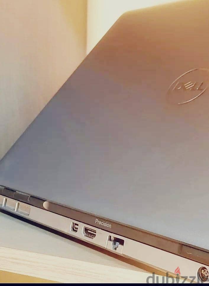 laptop Dell Precision 7550 3