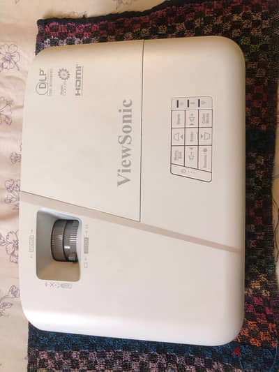 Viewsonic Projector New بروجيكتور للبيع