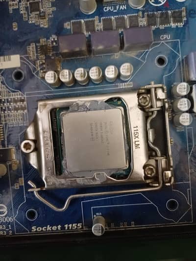 للبيع معالج Intel Core i3-3240 + كارت شاشة NVIDIA NVS 310