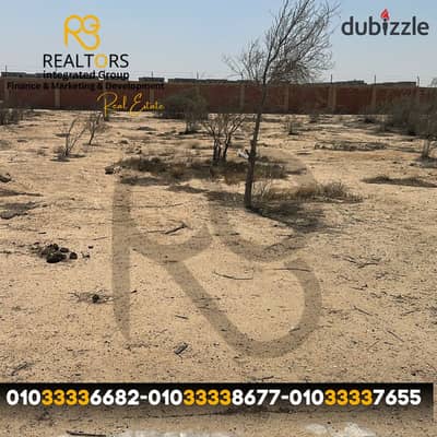 لبيع قطعة أرض مساحتها 2000 متر مربع، مقننة داخل كمبوند ريفيرا جاردنز