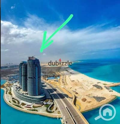 For a quick sale at the old price, a fully finished, ready-to-move-in apartment with air conditioning in Alamein Towers, 156 sq m, double sea and lago