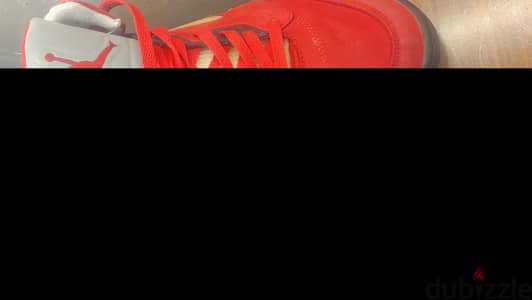 ​Air Jordan 5 Retro "Raging Bull" - مقاس 44 كوتش رياضي