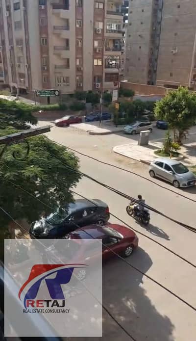 شقه للبيع شارع اسماعيل وهبي امام تاتنيو جيم المنطقه التاسعه
