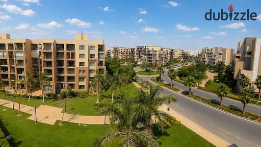 شقة للبيع فى مدينتى 170متر 3غرف نوم و3حمامات تشطيبات الترا سوبر لوكس فيو وايد جاردن فيو مفتوح غير مجروح منطقة B8 المميزة
