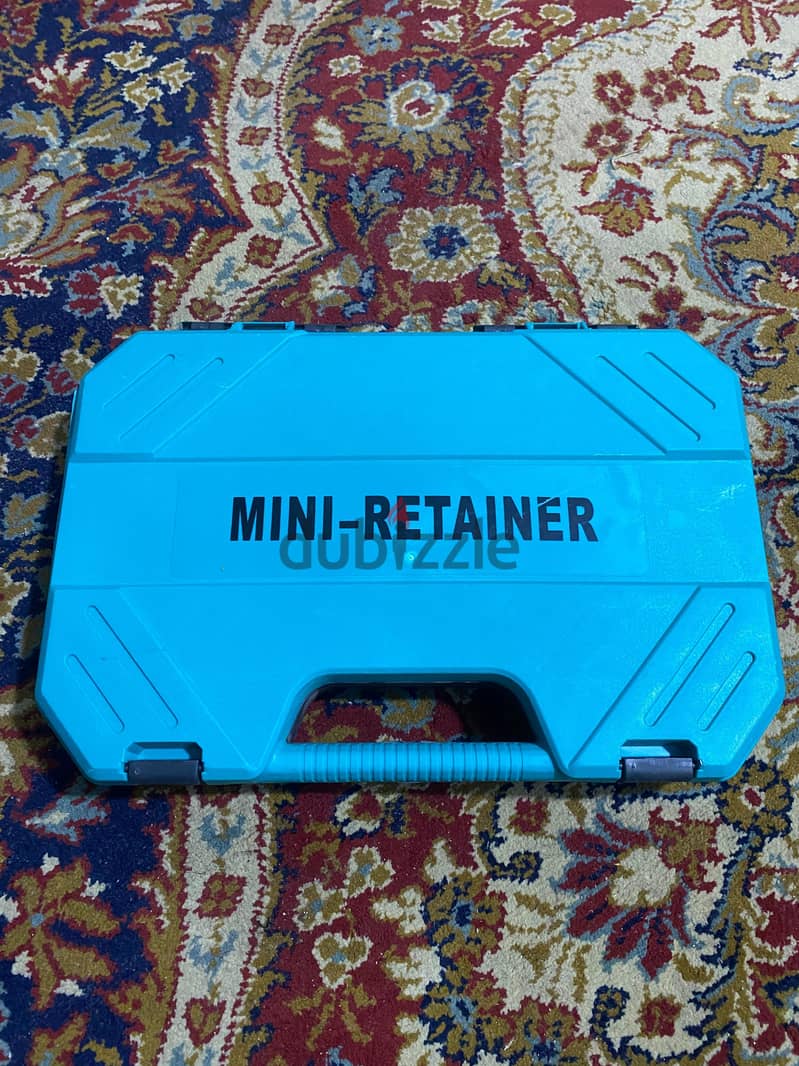 mini retainer 8