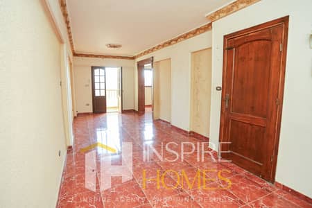 Licensed Apartment Steps from Mostafa Kamel