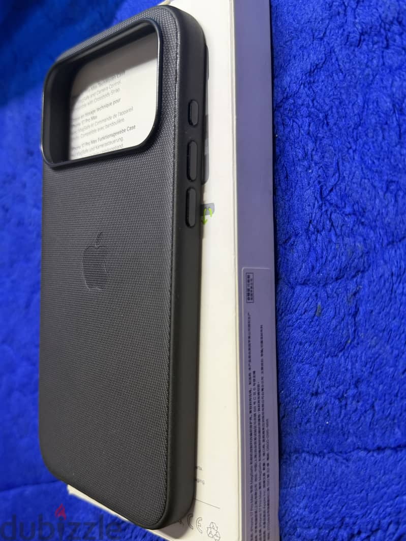 Techwoven case for 17 pro max - Black 1