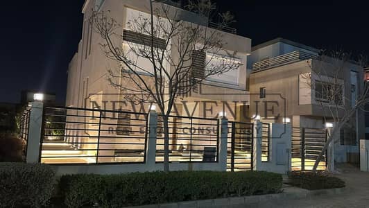 للبيع فيلا كورنر في هايد بارك تشطيب سوبر لوكس موقع مميز بحري اقل من سعر السوق