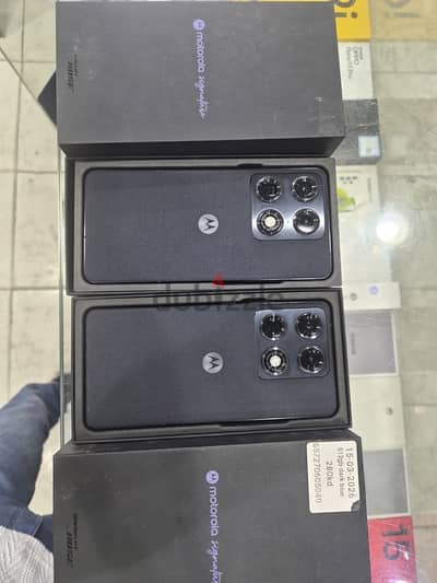 جهازين Motorola signature عليه ضريبه 7500 512   كسر زيرو