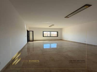 Apartment with kitchen & ACs for rent in Marasem