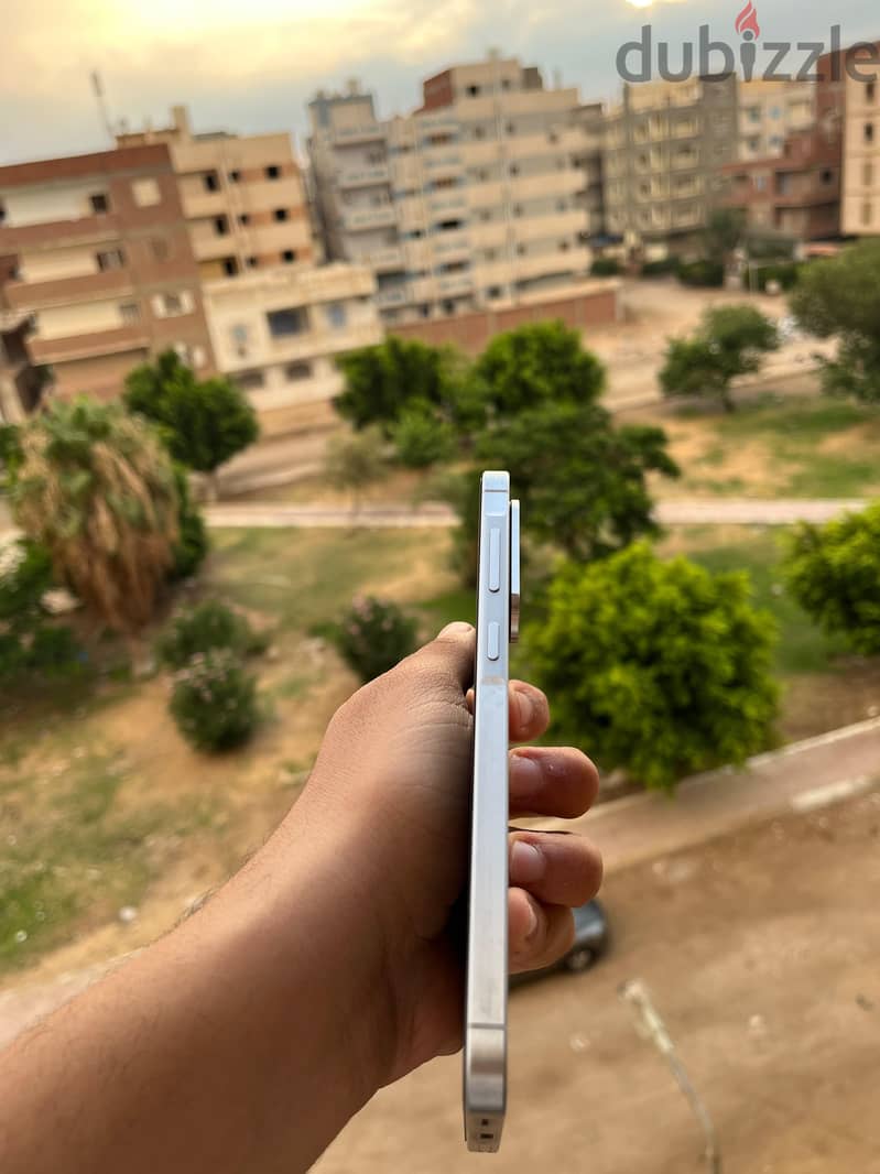 Samsung A56 1