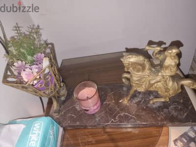 تمثال نحاس مزود ب  افانوس اضاءة نحاس