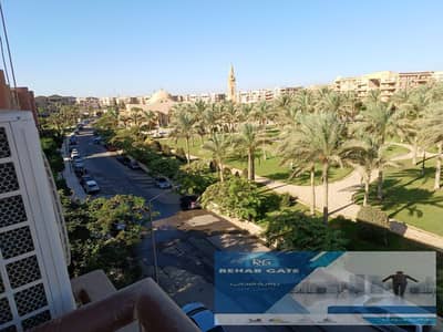  Furnished Apartment for Rent – Al Rehab City   Spacious apartment with elegant hotel-style furniture, ready to move in.   New Phase 4  Area: 2