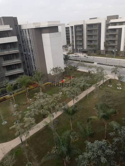 Apartment for rent in Madinaty, 140 meters, B15, garden view, at a special price.