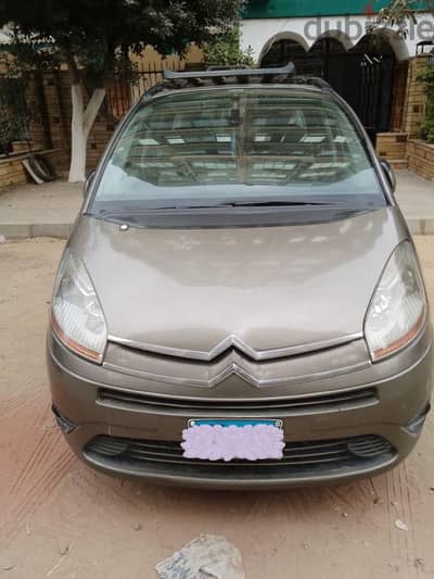 Citroen C4 Grand Picasso 2009 سيارة عائلية ٧ راكب للبيع