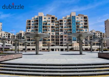 شقة بسعر لقطة متشطبة بالكامل تشطيب فندقي ( استلام فوري ) علي البحر مباشرة في داون تاون العلمين الجديدة