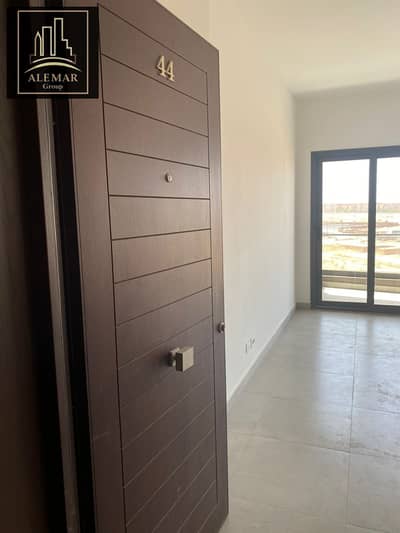 Apartment 84 square meters for sale in Brevado, repeated floor, street view