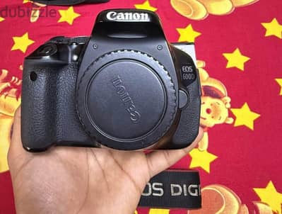 للبيع: Canon EOS 600D + عدسة Canon 18-55 STM