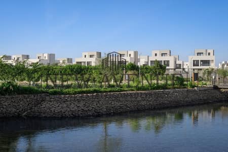 Under Market Price Twin house Villa with Prime Location on Landscape Delivery in Two Months at Al Burouj