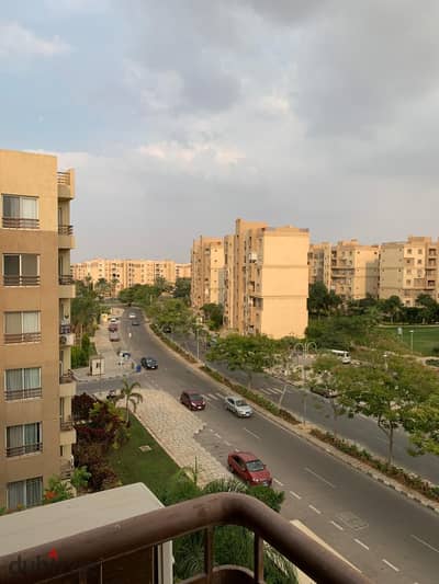 مدينتى شقه للبيع 174 متر فى الb6