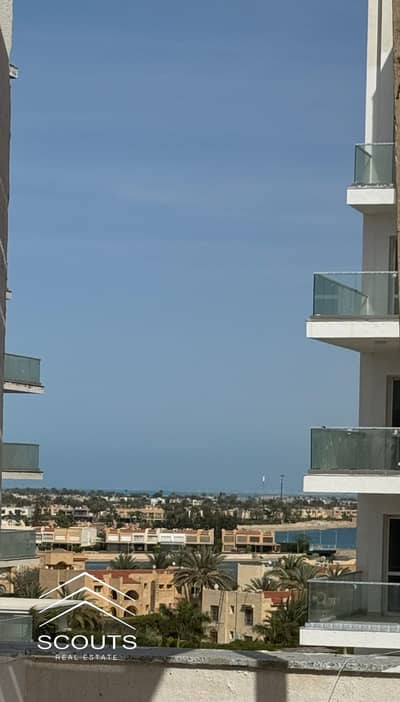 شاليه للبيع في مدينة العلمين double view  جاهز معاينه الان  تشطيب كامل  دقايق من مارينا  و مطار العلمين  خلف البراج العلمين مباشرة