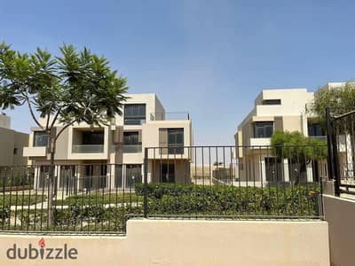 إستلام فورى توين هاوس مودرن بفيو لاند سكيب فى سوديك إيست بجانب مول بارادايس الشروق وباتيو 5
