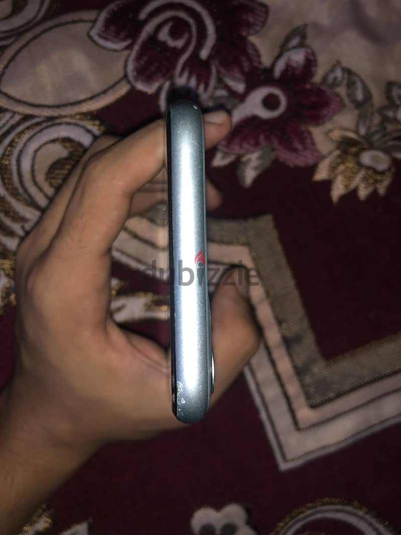 Apple - iPhone 11 3