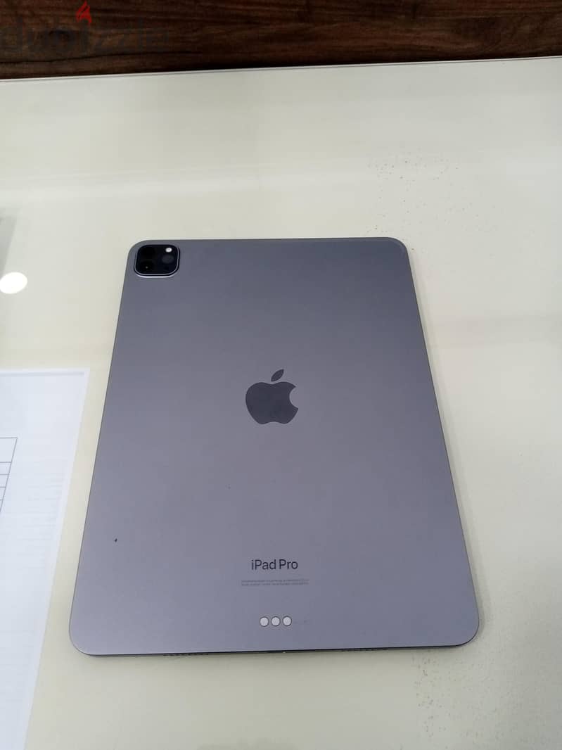 iPad pro 11 inch 4th generation M2 3