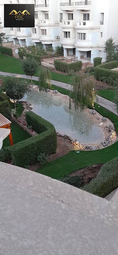 أقل سعر I Villa Roof Corner للبيع في ماونتن فيو أكتوبر بارك - وحدة كورنر - فيو مباشر على البحيرة - برايم لوكيشن - نصف تشطيب -استلام فورى -خصوصية عالية