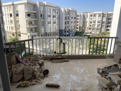 دوبلكس Duplex بالتقسيط بتقسيمه مميزه بكمبوند هايد بارك Hyde Park داخل Garden Residences نيو كايرو