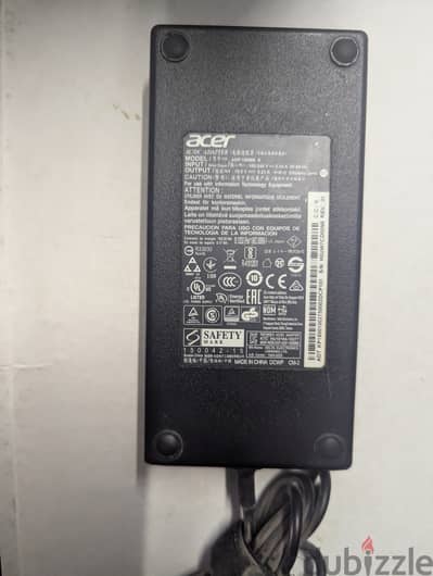 شاحن اورجينال  Acer بقدره 19.5v- 9.23A