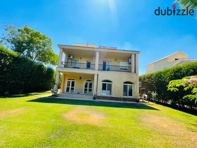 The most unique and luxurious independent villa, model W, for sale in Madinaty, corner and overlooking the golf course, 656m